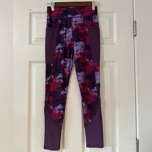 We Wander Girls quick dry Leggings- Size Large 12/14